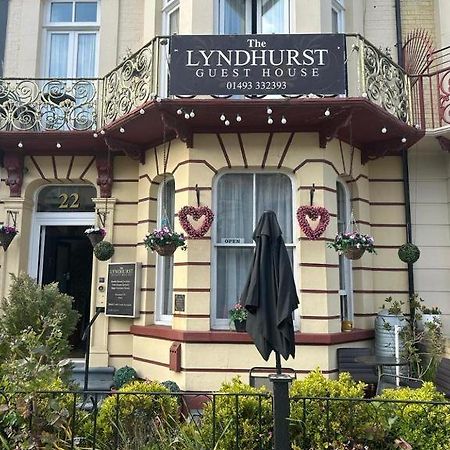 The Lyndhurst Guest House Great Yarmouth Exteriör bild
